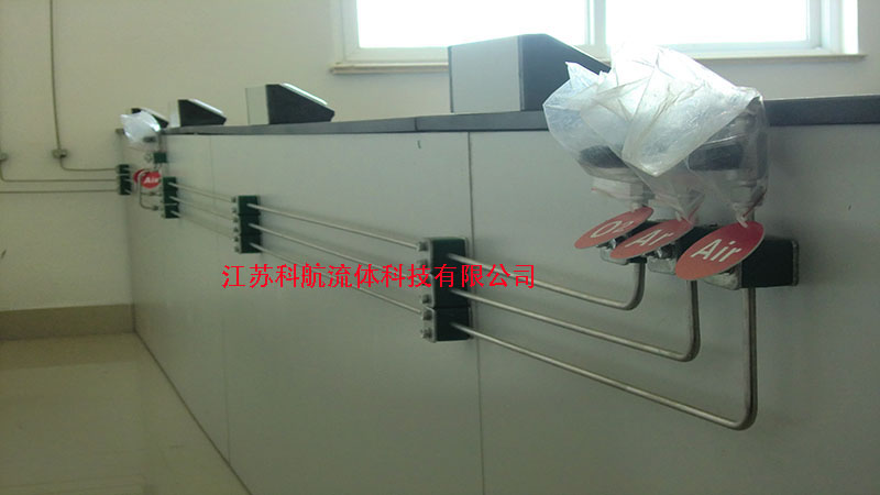 嘉兴民丰特种纸实验室仪器管道铺设