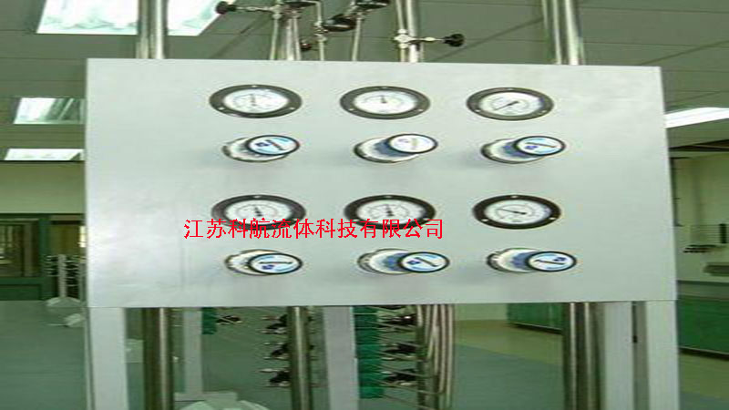 吉林长春理工大学实验室气相色谱气管安装